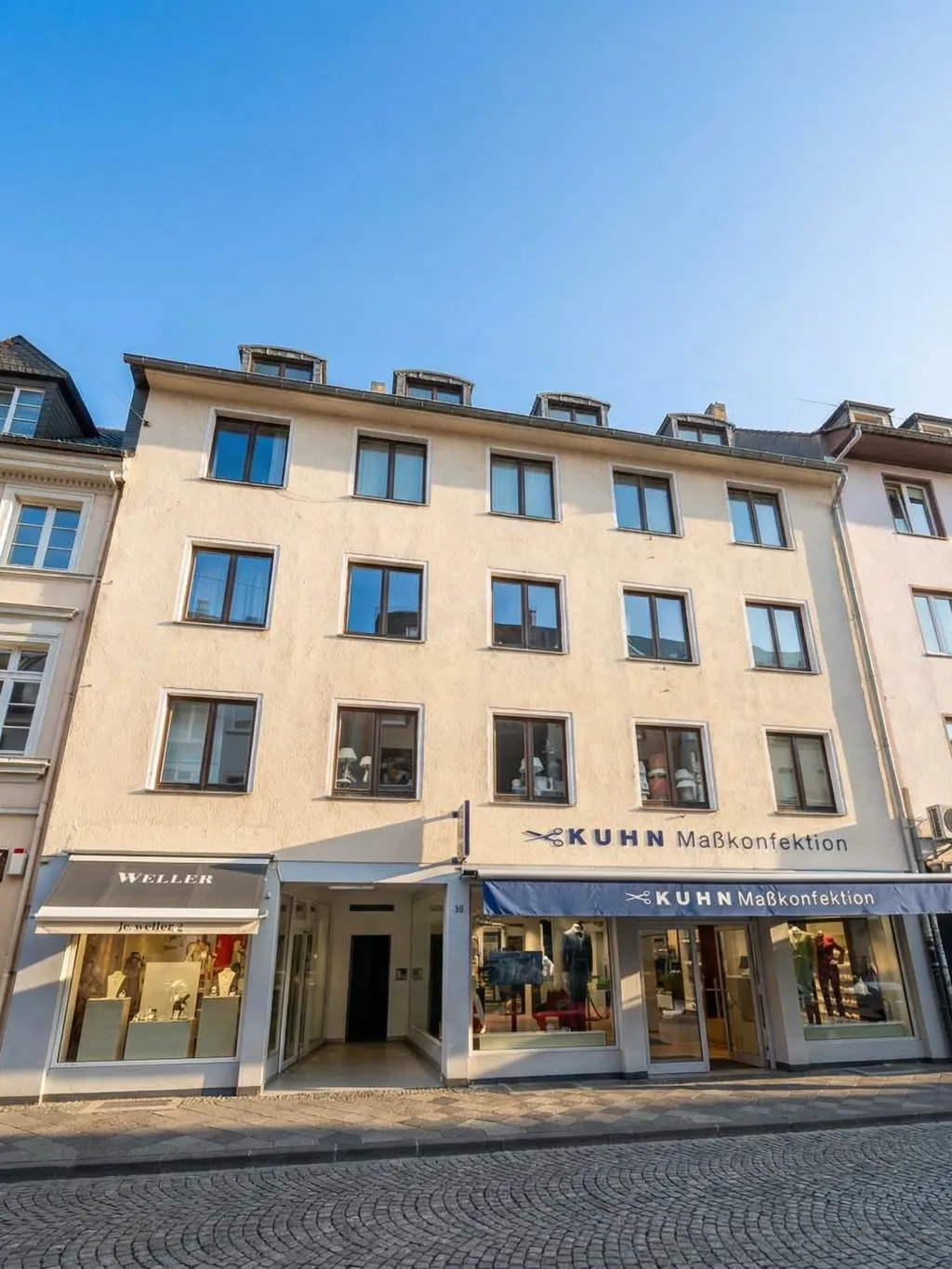 Nachher - Immobilie bei Sonnenschein